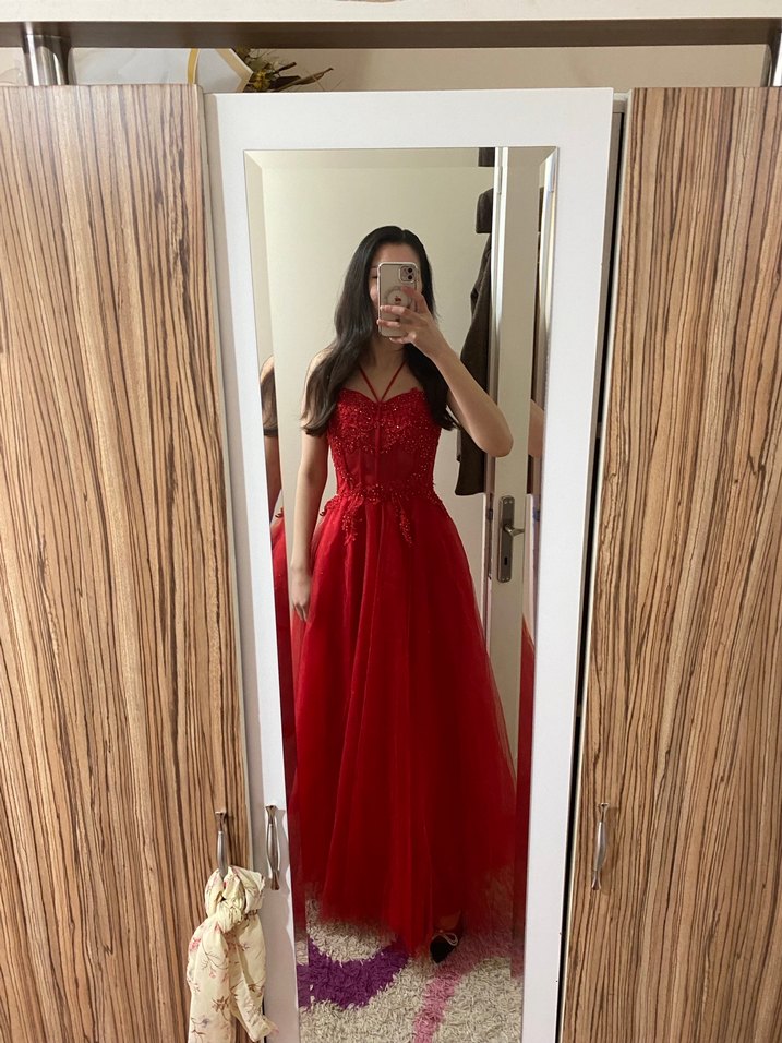 Uzun Kırmızı Transparan Straplez Kadın Abiye - Görsel 4