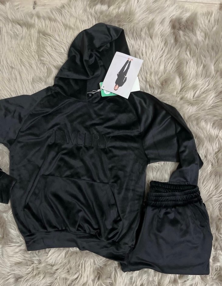 Siyah Kadife Kapüşonlu Kadın Eşofman Takımı - Görsel 3