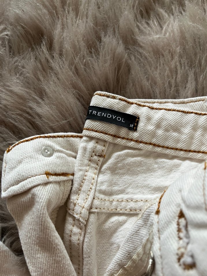 Kadın BeyazPantolon - Görsel 2