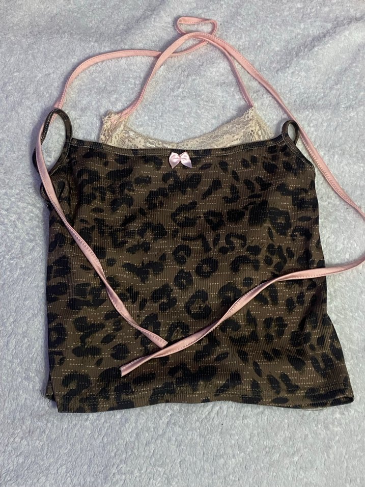 Dantel  detaylı askılı crop - Görsel 2