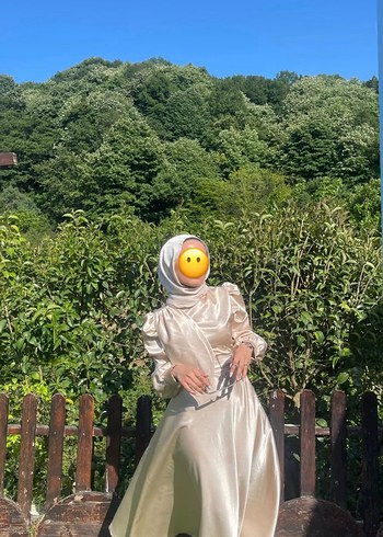 Tesettür Abiye şal dahildir