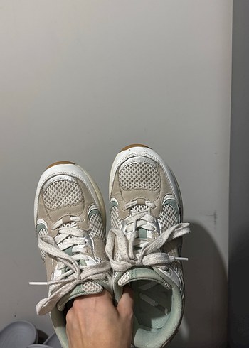 Zara Beyaz Bağcıklı Kadın Spor Ayakkabı - Görsel 4