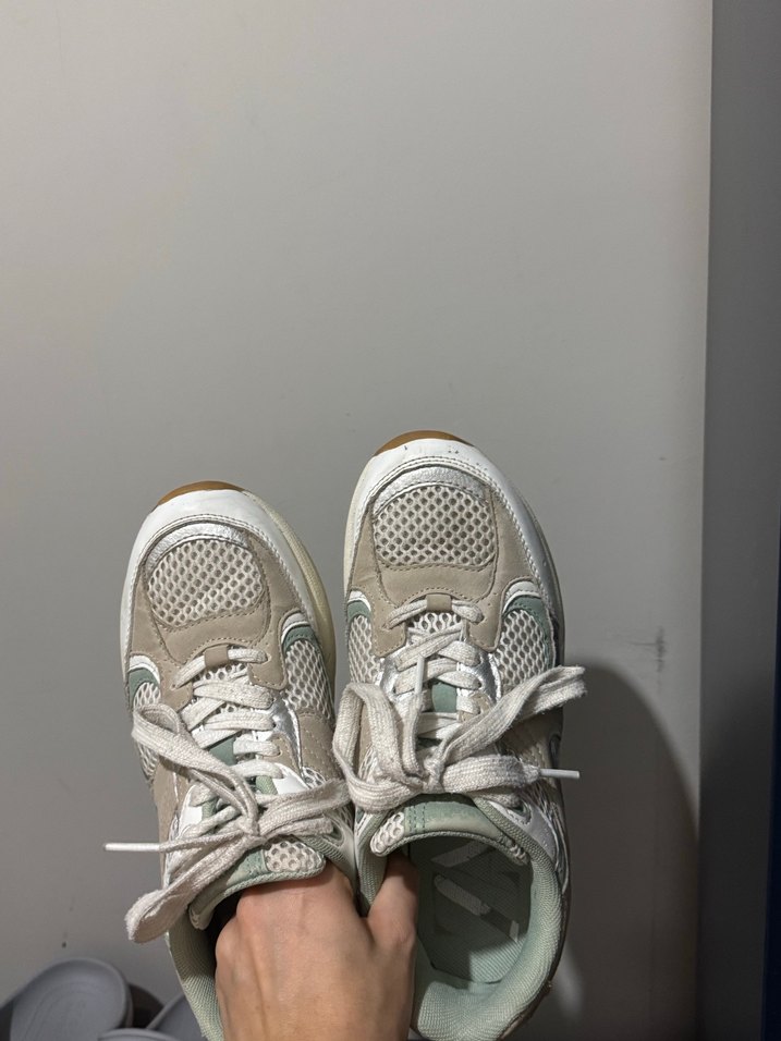 Zara Beyaz Bağcıklı Kadın Spor Ayakkabı - Görsel 4