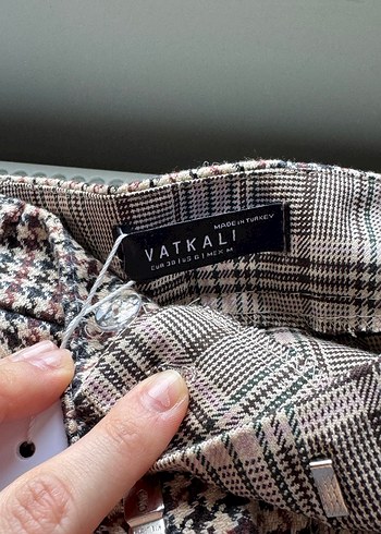 Vatkalı Bej Ekose Desenli Kadın Kumaş Pantolon - Görsel 2