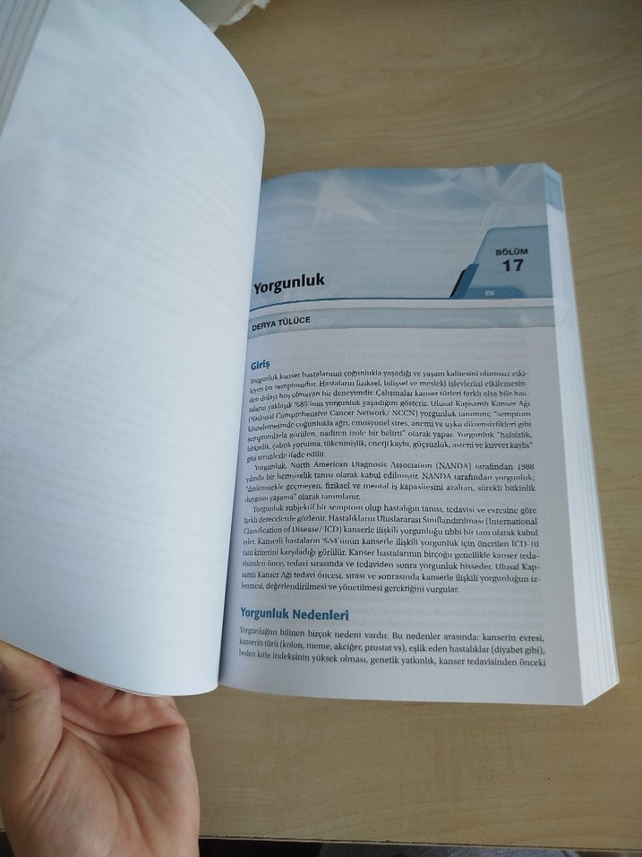 Onkoloji hemşireliği kitabı - Görsel 2