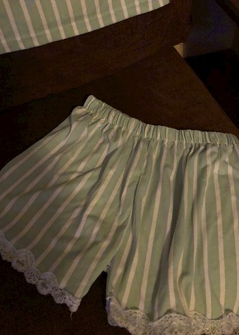 Diğer Yeşil Çizgili pijama