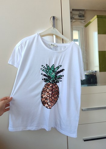 Beyaz Kısa Kollu Ananas Baskılı Tişört