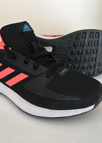 Adidas Siyah Kadın Spor Ayakkabı