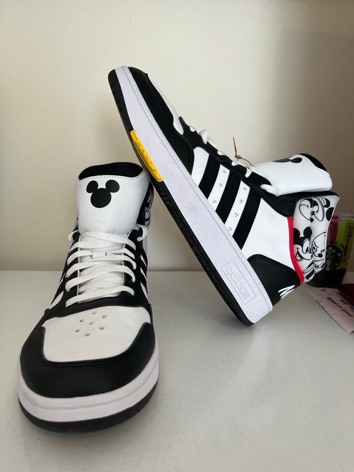 Adidas Baskılı Beyaz Siyah Basketbol Ayakkabısı - Görsel 2