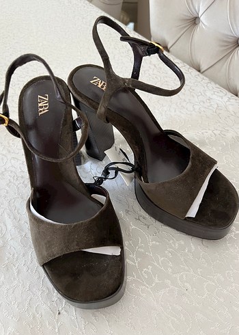 Kahverengi Süet Platform Topuklu Sandalet - Görsel 4