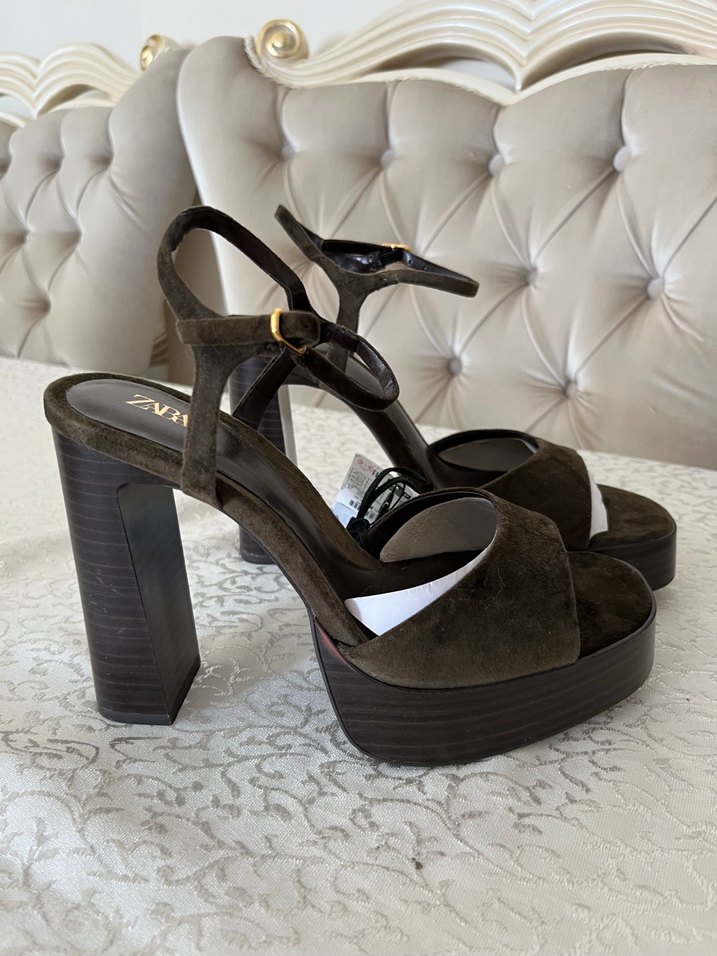 Kahverengi Süet Platform Topuklu Sandalet - Görsel 2