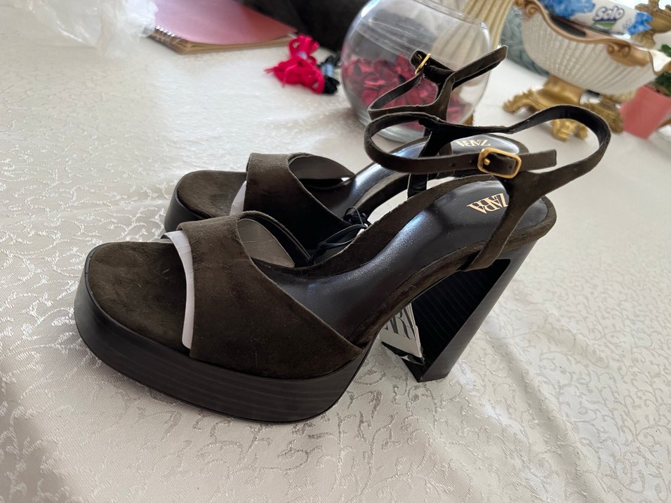 Kahverengi Süet Platform Topuklu Sandalet - Görsel 5