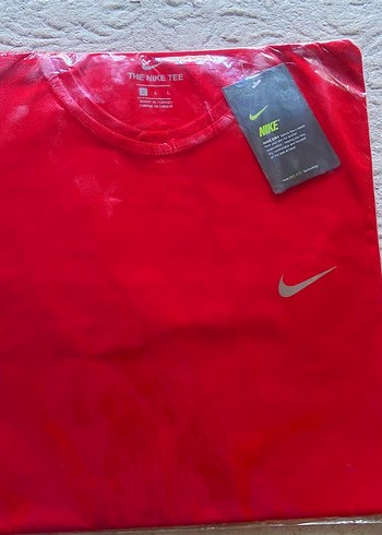 Nike Erkek Kırmızı Baskılı Atlet Tişörtü