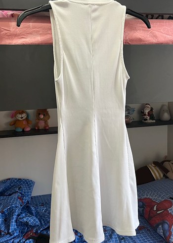 Zara Beyaz V Yakalı Kolsuz Midi Elbise