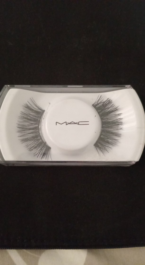 MAC Parlak Bej Takma Kirpik - Görsel 3