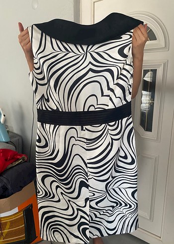 42 Beden Zebra Desenli Straplez Hamile Midi Elbise