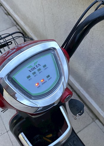 Diğer Kırmızı Volta elektrikli motor