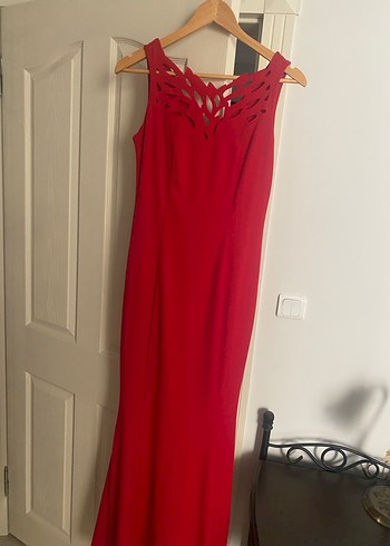 Kırmızı V Yakalı Uzun Abiye Elbise - Görsel 3