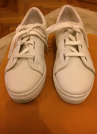 Adidas beyaz spor ayakkabı