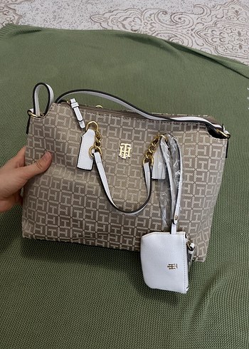 Tommy Hilfiger Tommy Hilfiger Bej Desenli Deri Kadın Çanta