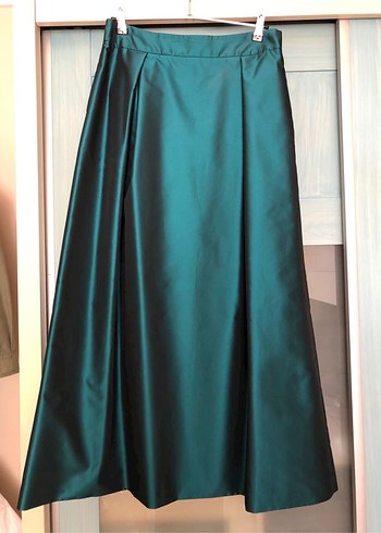 zara 42