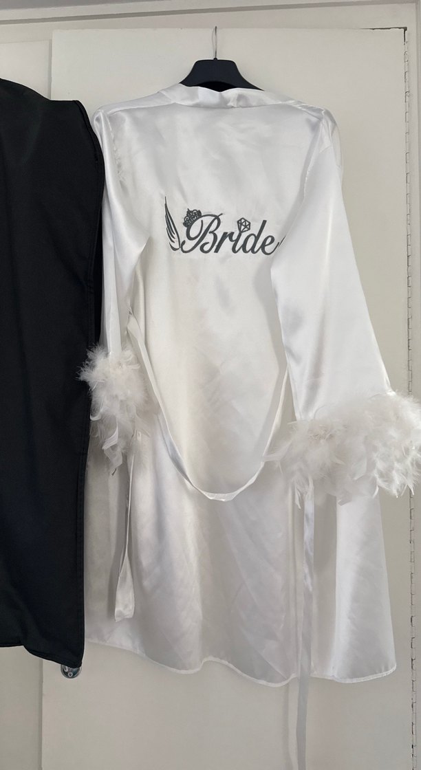 Uzun Kollu Beyaz Parlak Gelin Sabahlığı - Görsel 2