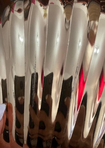  Beden Parlak Metal çanta