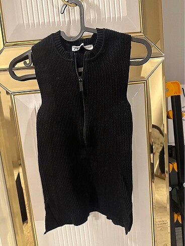 Zara Crop