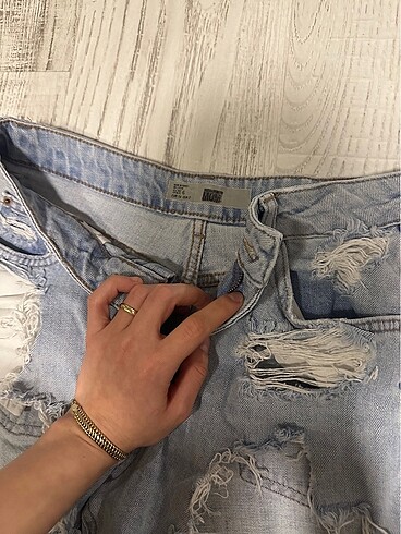 xs Beden Zara şort