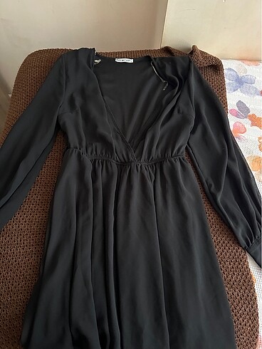 Zara siyah elbise