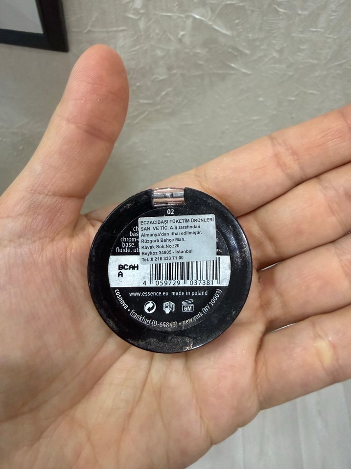 Essence Milted Chrome Göz Farı - Görsel 3