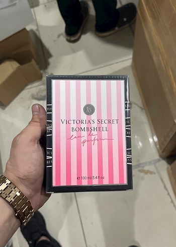 Victoria's Secret Bombshell Kadın Parfümü 100 ml