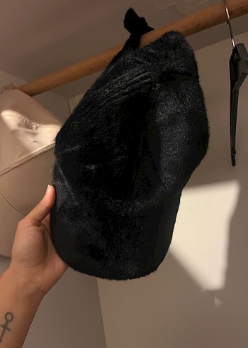 Diğer Siyah Kürklü Gotik Kadın Şapka