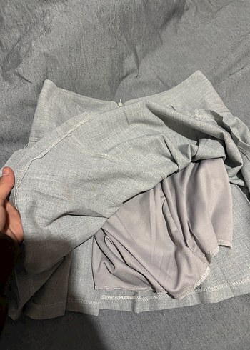 Gri Kısa Pilili Kadın Mini Şort Etek - Görsel 2