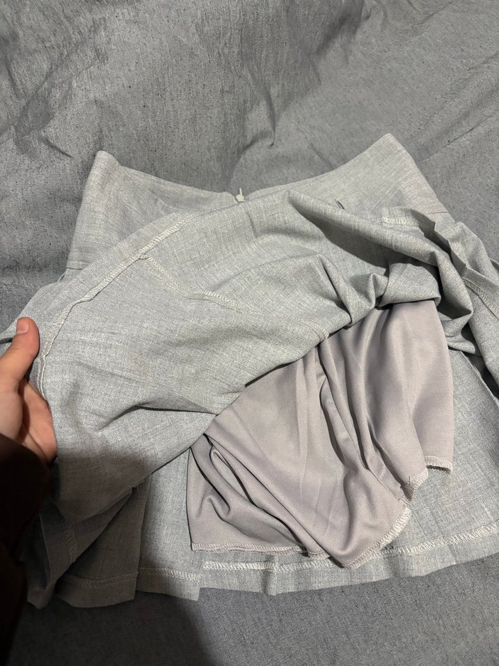 Gri Kısa Pilili Kadın Mini Şort Etek - Görsel 2