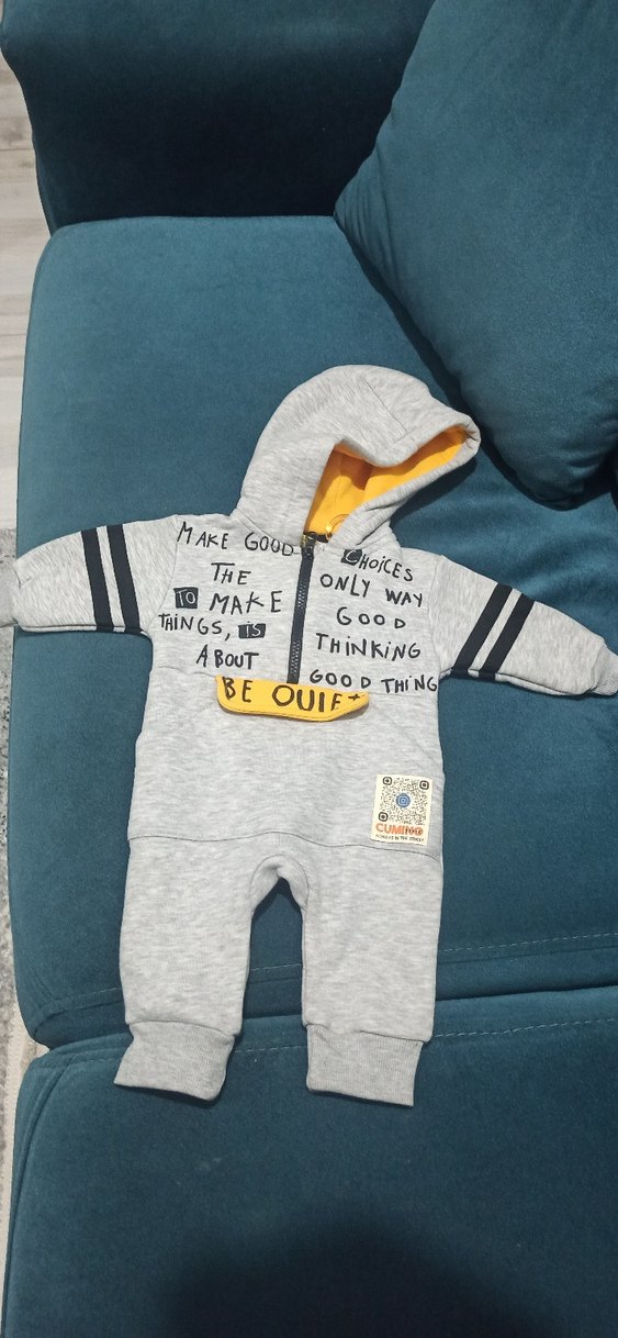 Kapüşonlu Gri Bebek Tulum - Görsel 2