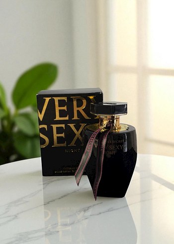 Victoria's Secret Very Sexy Night Kadın Parfümü