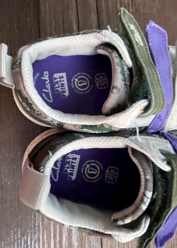 Clarks dinazor desenli bez ayakkabı - Görsel 3