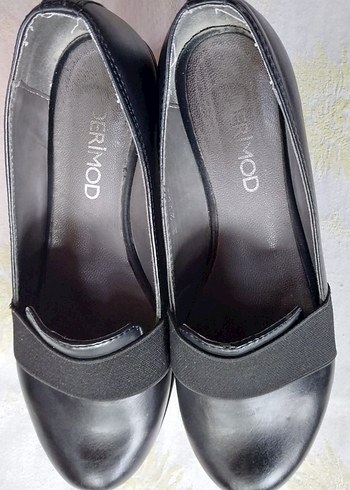 Derimod Siyah Klasik Dolgu Topuklu Ayakkabı - Görsel 3