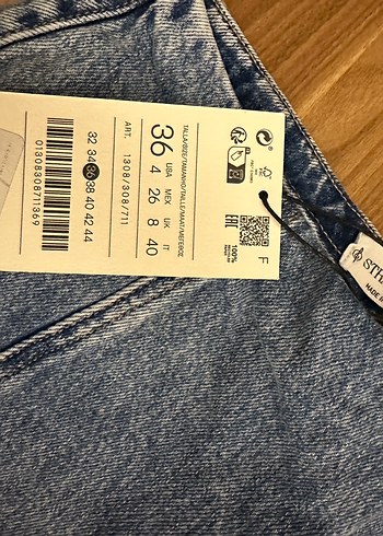 s Beden Stadivarius Düğmeli Mini Mavi Denim Şort