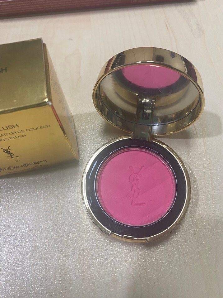 Yves Saint Laurent Allık - Görsel 3