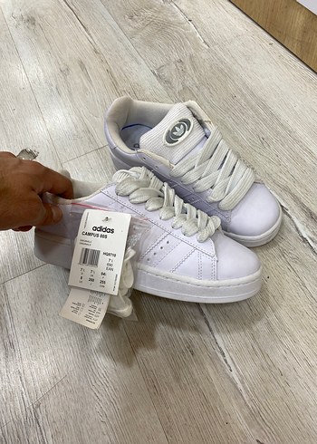 Beyaz Adidas Campus 005 Kadın Spor Ayakkabı