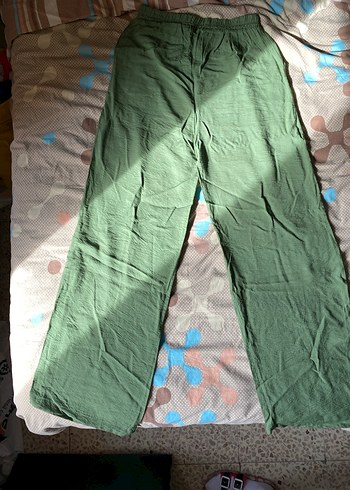 Yeşil Büzgülü Rahat Kesim Keten Pantolon - Görsel 3