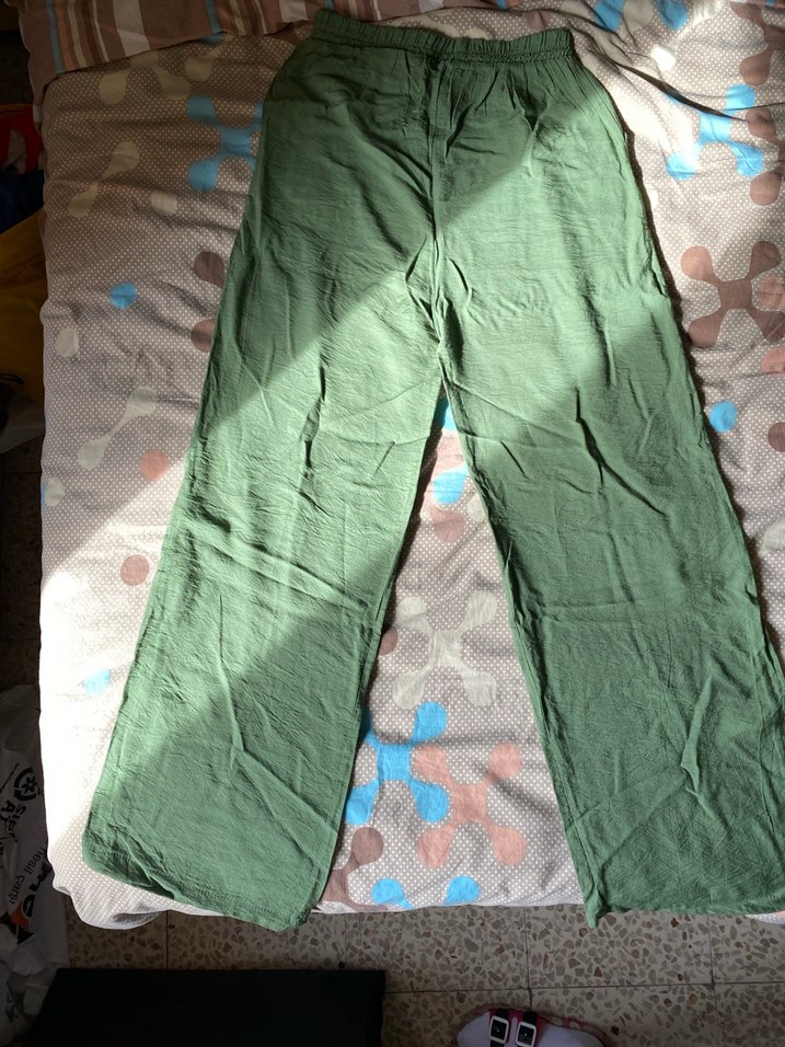 Yeşil Büzgülü Rahat Kesim Keten Pantolon - Görsel 3