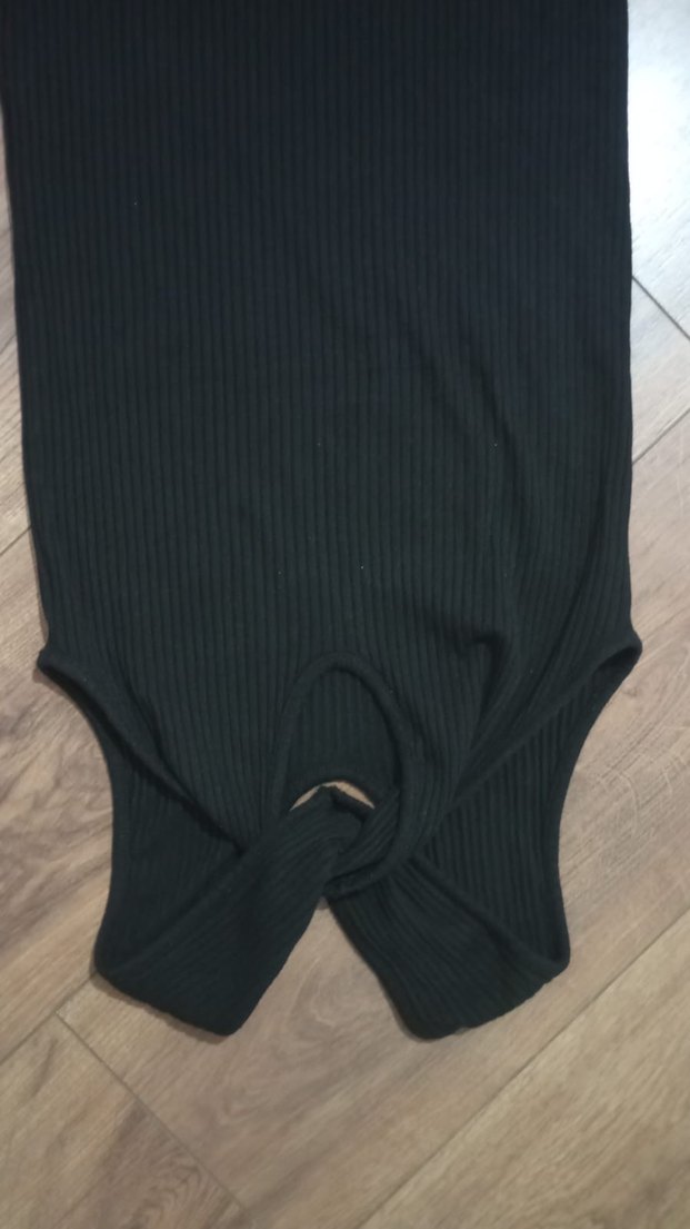 Siyah Yüksek Yakalı Uzun Elbise - Görsel 3