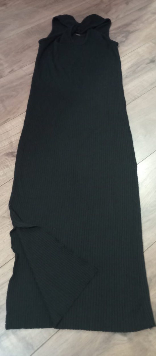 Siyah Yüksek Yakalı Uzun Elbise - Görsel 4