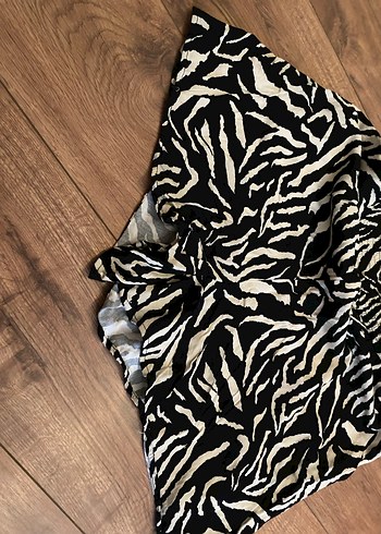 Zebra Desenli Siyah Mini Tulum - Görsel 4