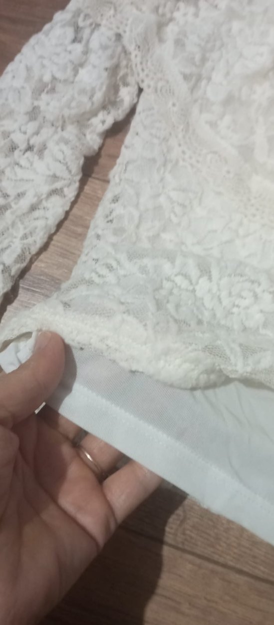 Dantel Detaylı Beyaz Uzun Kollu Bluz - Görsel 4