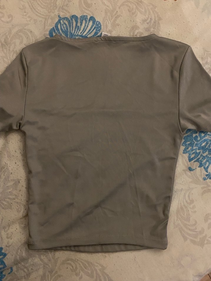 Gri Kısa Kollu Kadın Bluz - Görsel 2