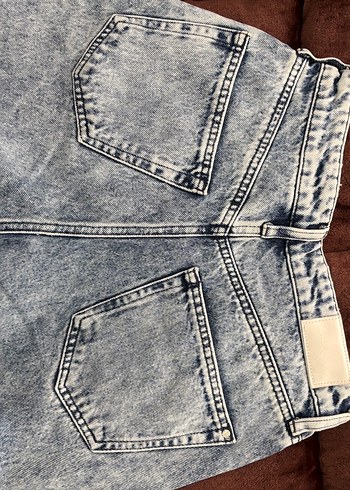 Mavi Gri Batik Desenli Düğmeli Rahat Kesim Kadın Kot - Görsel 4